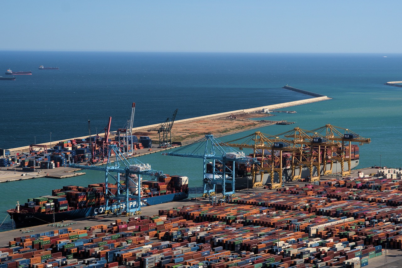 port, container ships, logistics-7214106.jpg
